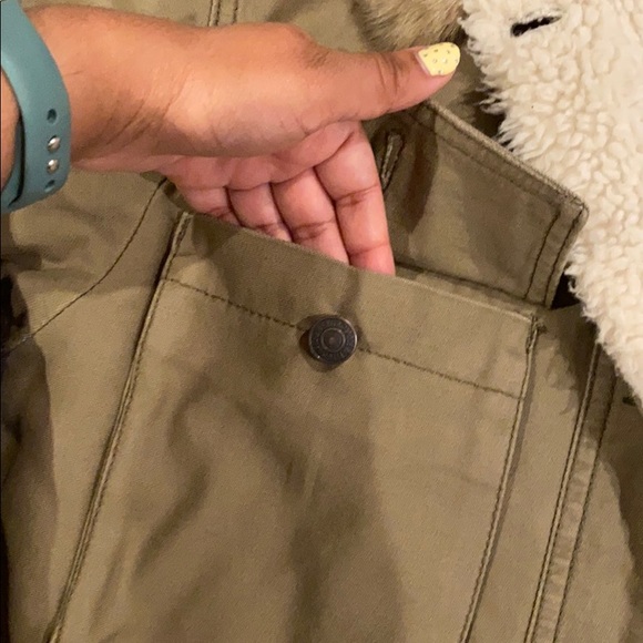 A&F Green Sherpa Bomber Jacket - Picture 14 of 17